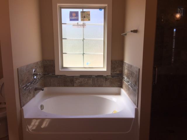 235 South Greenhill Road Mount Juliet, TN 37122 - Photo 6 of 9 Master Tub