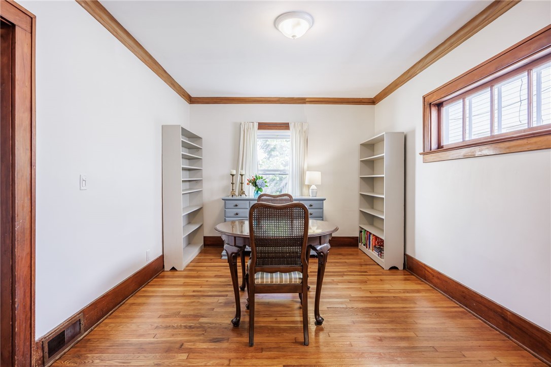 125 Brookdale Avenue Rochester, NY 14619 - Photo 8 of 39