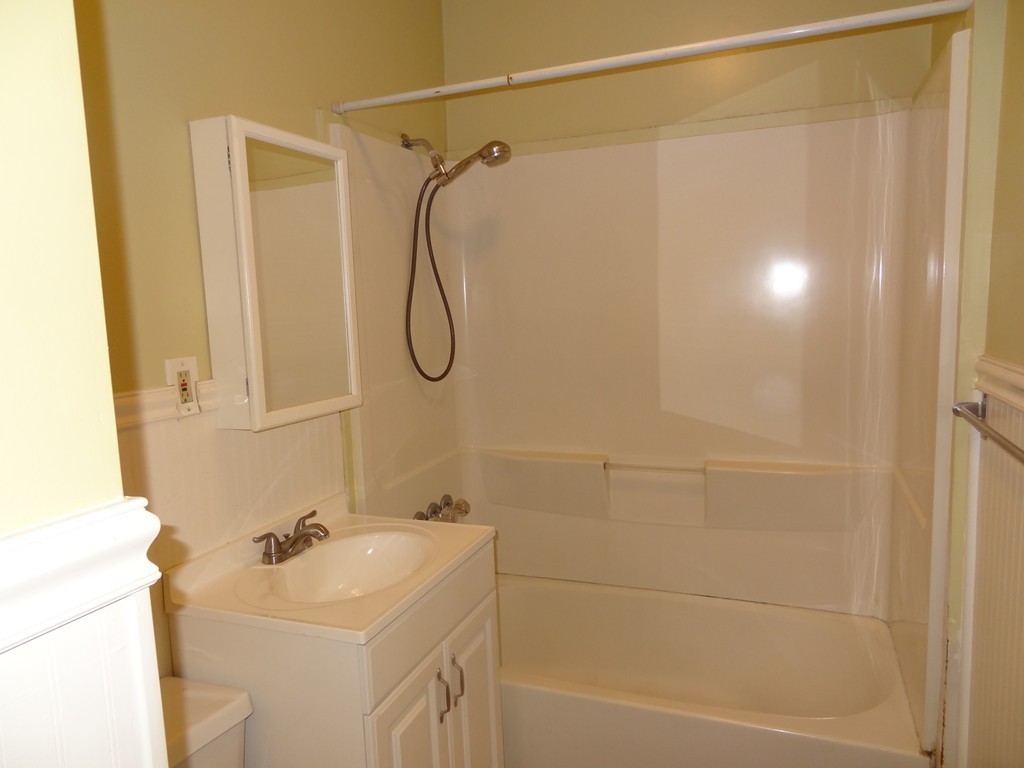 5 Kosta Street Worcester, MA 01607 - Photo 12 of 14 Gallery Image 12