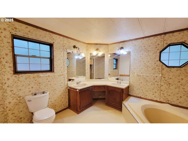 a picture of a bench in a mirror