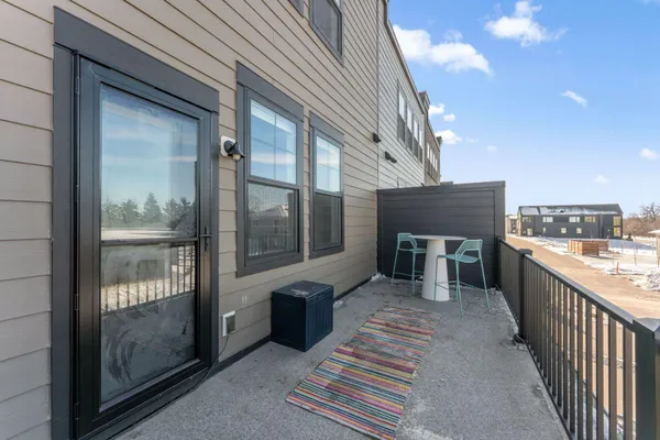 $775,000 | 879 South Woodlawn Avenue, Unit B, St. Paul, MN 55116