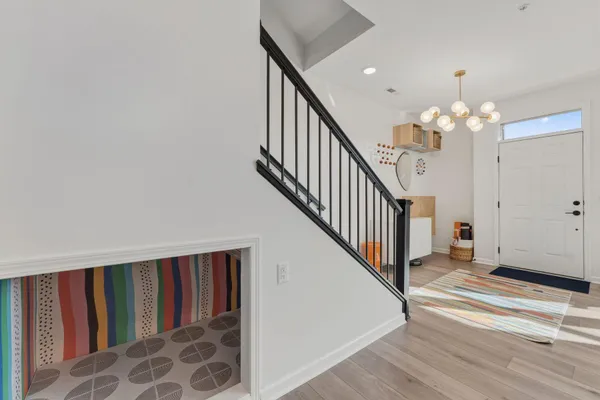 $775,000 | 879 South Woodlawn Avenue, Unit B, St. Paul, MN 55116