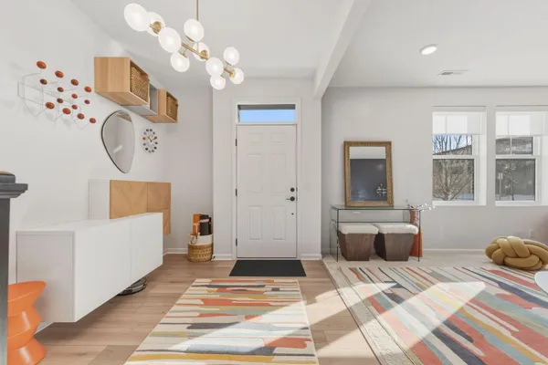 $775,000 | 879 South Woodlawn Avenue, Unit B, St. Paul, MN 55116