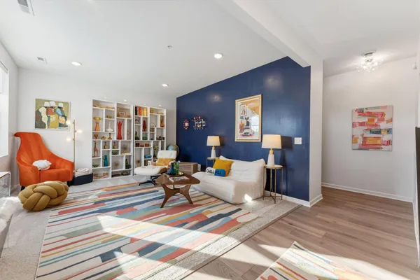 $775,000 | 879 South Woodlawn Avenue, Unit B, St. Paul, MN 55116