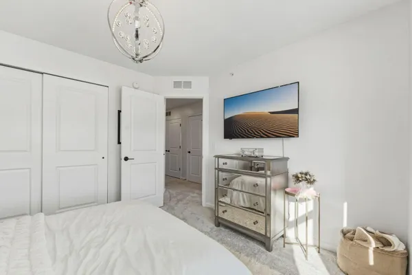 $775,000 | 879 South Woodlawn Avenue, Unit B, St. Paul, MN 55116