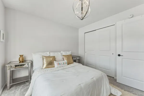 $775,000 | 879 South Woodlawn Avenue, Unit B, St. Paul, MN 55116