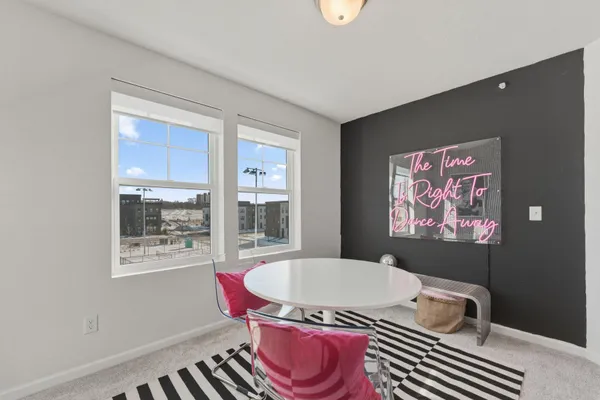 $775,000 | 879 South Woodlawn Avenue, Unit B, St. Paul, MN 55116