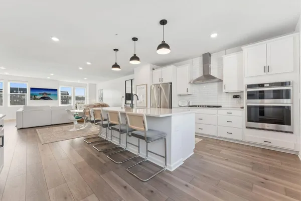 $775,000 | 879 South Woodlawn Avenue, Unit B, St. Paul, MN 55116