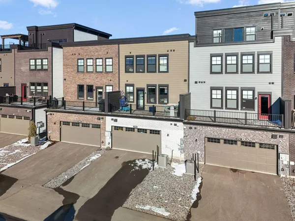 $775,000 | 879 South Woodlawn Avenue, Unit B, St. Paul, MN 55116