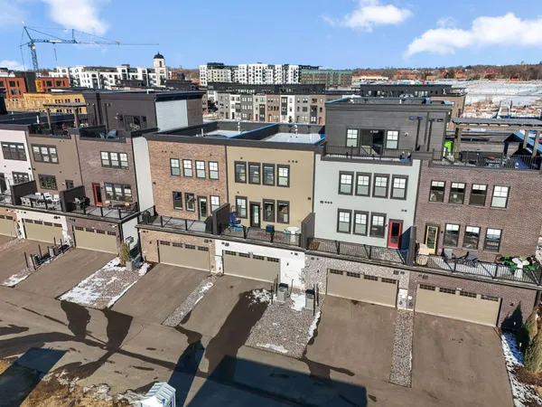 $775,000 | 879 South Woodlawn Avenue, Unit B, St. Paul, MN 55116