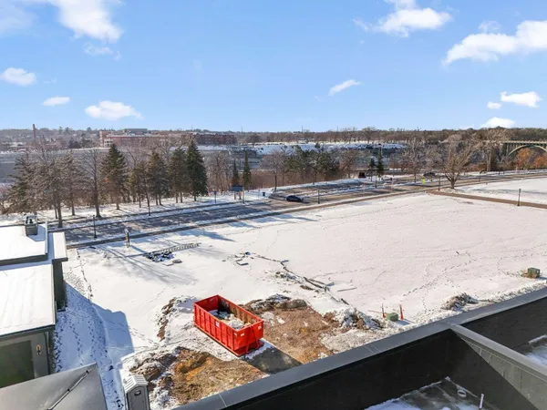 $775,000 | 879 South Woodlawn Avenue, Unit B, St. Paul, MN 55116