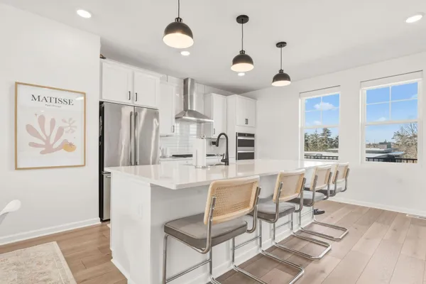 $775,000 | 879 South Woodlawn Avenue, Unit B, St. Paul, MN 55116