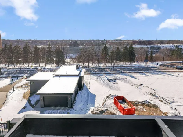 $775,000 | 879 South Woodlawn Avenue, Unit B, St. Paul, MN 55116