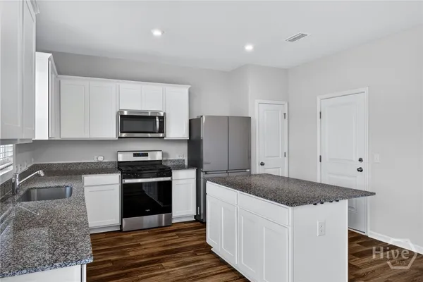 $2,750 | 857 Longleaf Drive, Richmond Hill, GA 31324