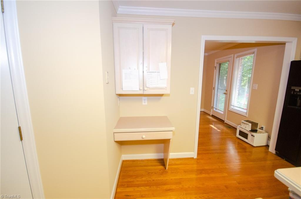 5313 Adrian Road Jamestown, NC 27282 - Photo 14 of 24 Gallery Image 14