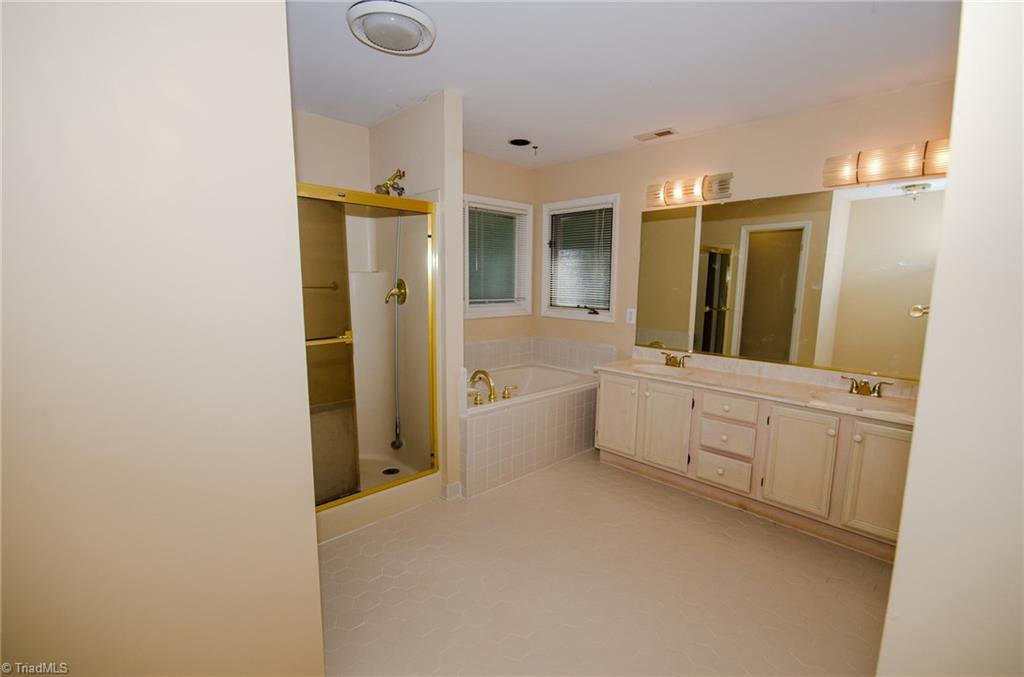 5313 Adrian Road Jamestown, NC 27282 - Photo 17 of 24 Gallery Image 17