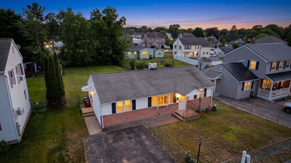 160 Burnham Road Lowell, MA 01852 - Photo 2 of 30