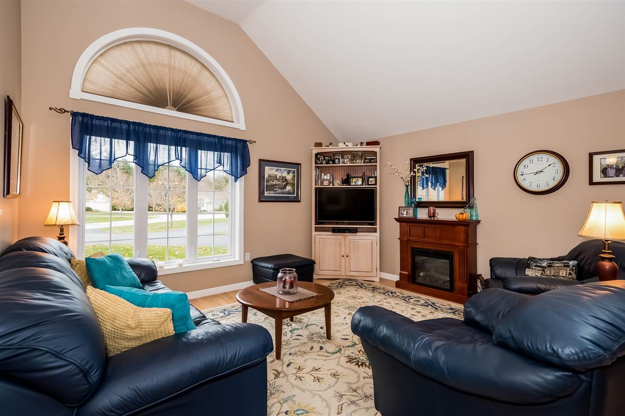 31 Henderson Road, Unit 12 Gilford, NH 03249 - Photo 5 of 35