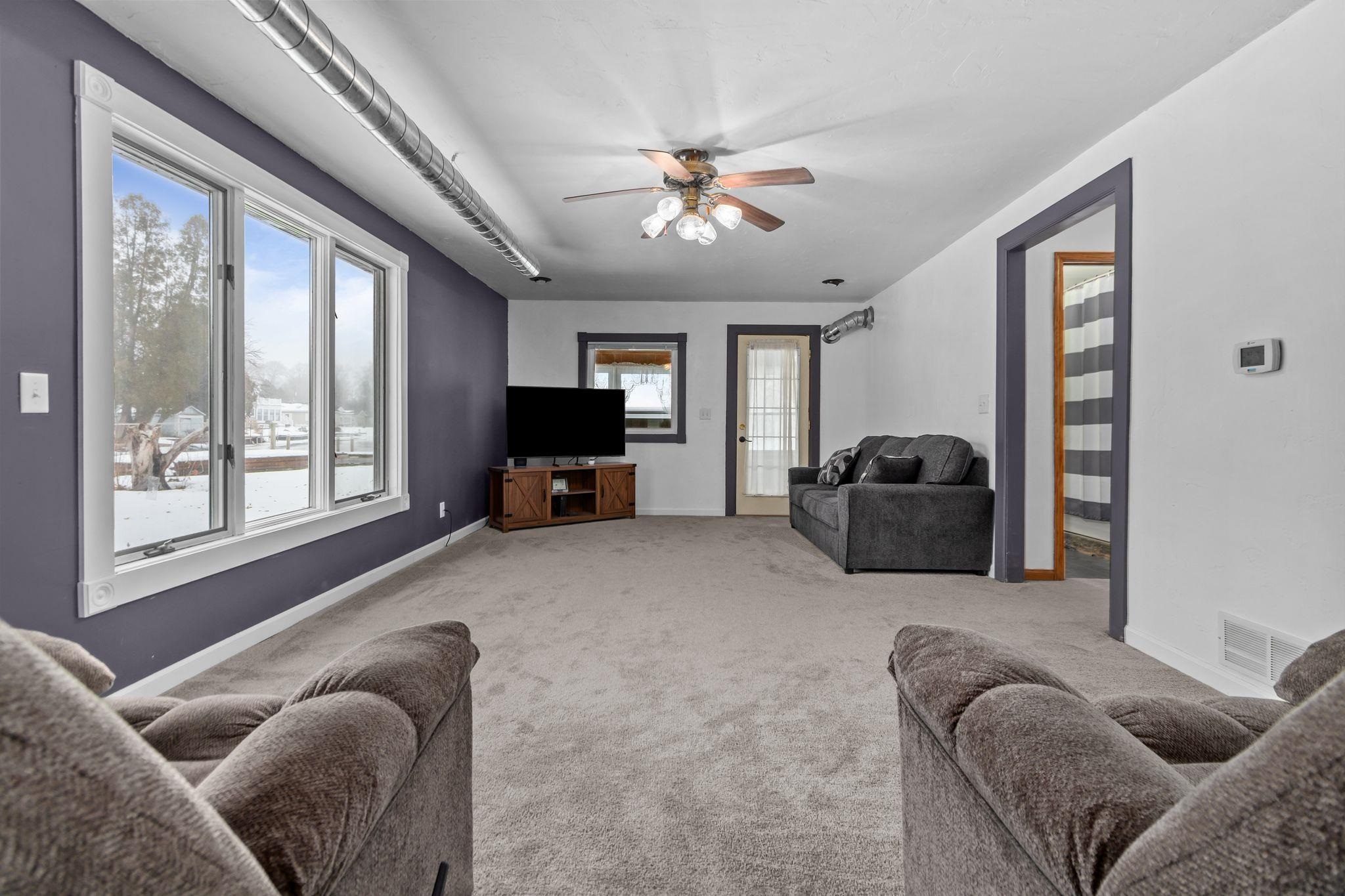 958 Cozy Lane Oshkosh, WI 54901 - Photo 12 of 37