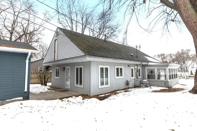 $399,000 | 958 Cozy Lane, Oshkosh, WI 54901