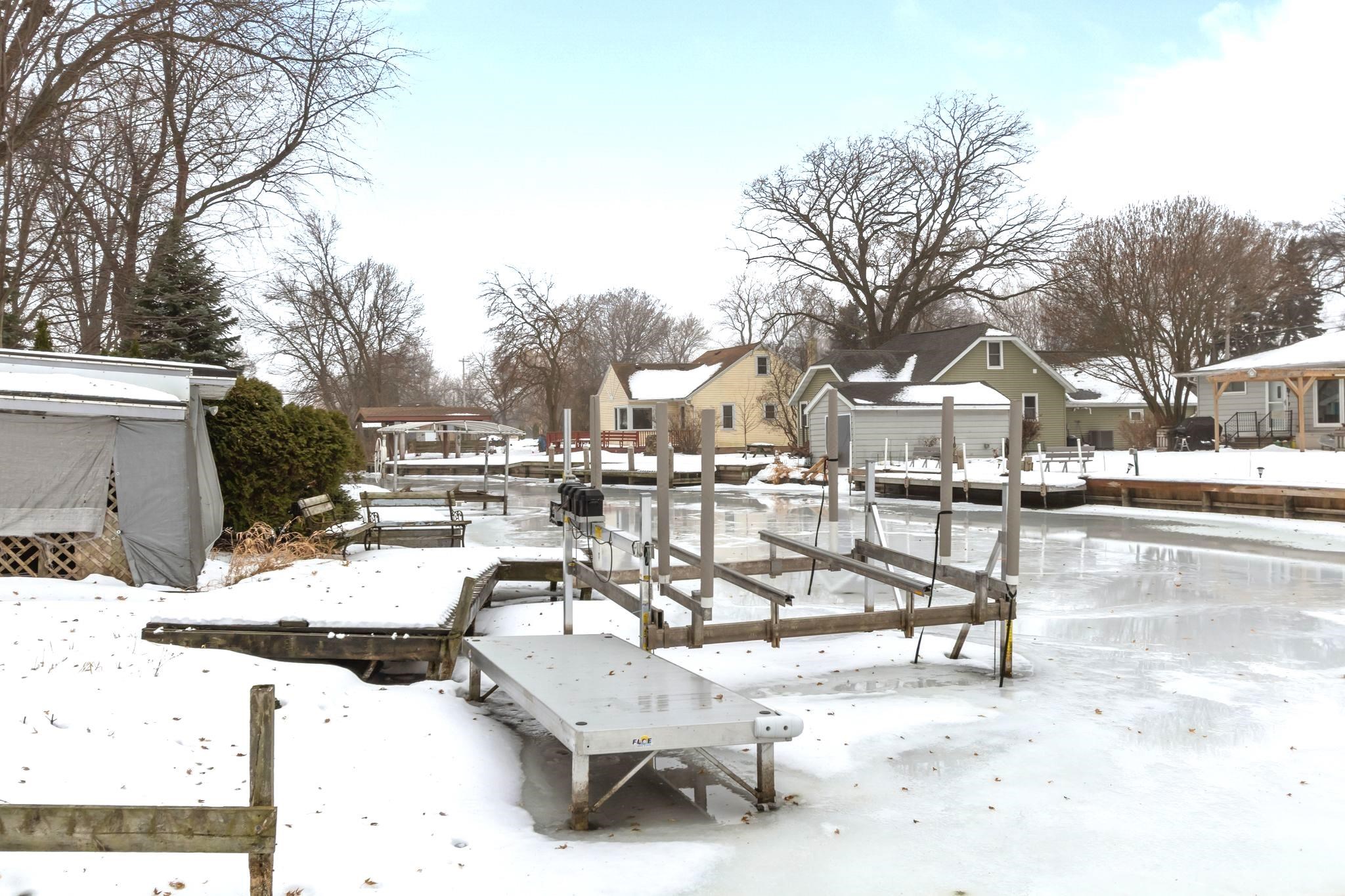 958 Cozy Lane Oshkosh, WI 54901 - Photo 28 of 37