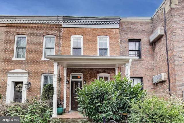 $1,035,000 | 407 A Street Northeast, Washington, DC 20002
