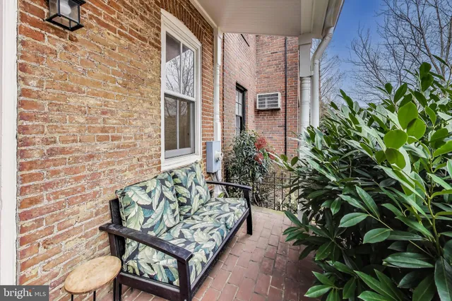 $1,035,000 | 407 A Street Northeast, Washington, DC 20002