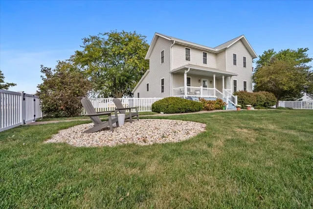 $340,000 | 25435 East 3100 N Road, Dwight, IL 60420