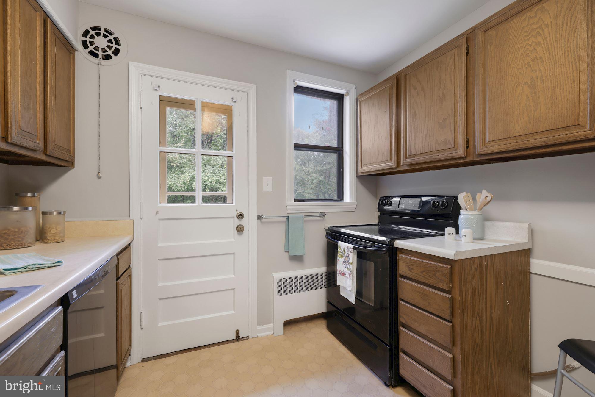 409 Pershing Drive Silver Spring, MD 20910 - Photo 12 of 30