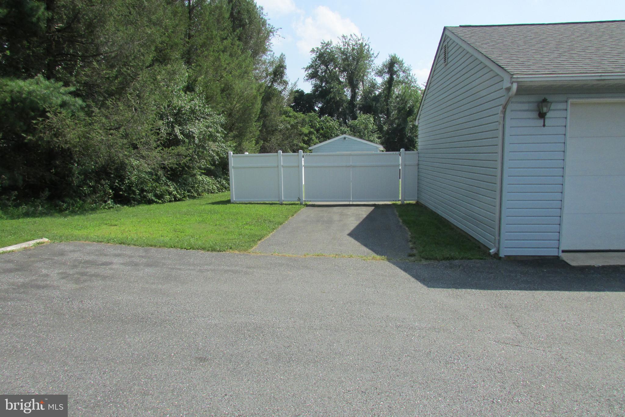 15543 Liberty Road Mount Airy, MD 21771 - Photo 2 of 7