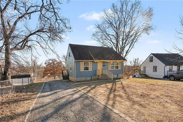 $185,000 | 7703 East 50th Street, Kansas City, MO 64129