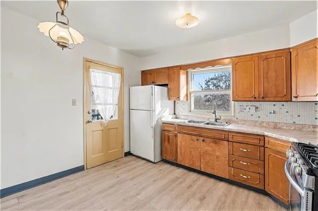 $185,000 | 7703 East 50th Street, Kansas City, MO 64129