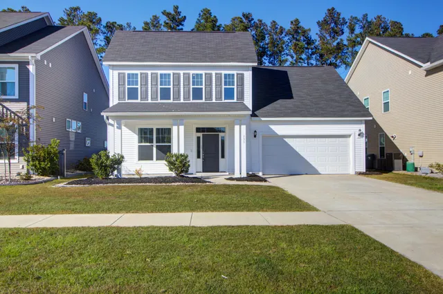 $420,000 | 293 Saxony Loop, Summerville, SC 29486