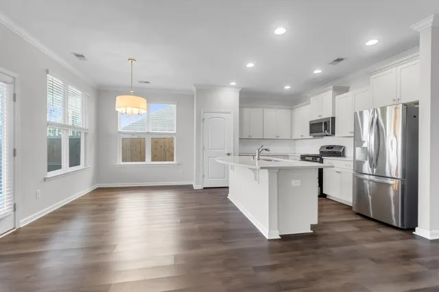 $420,000 | 293 Saxony Loop, Summerville, SC 29486