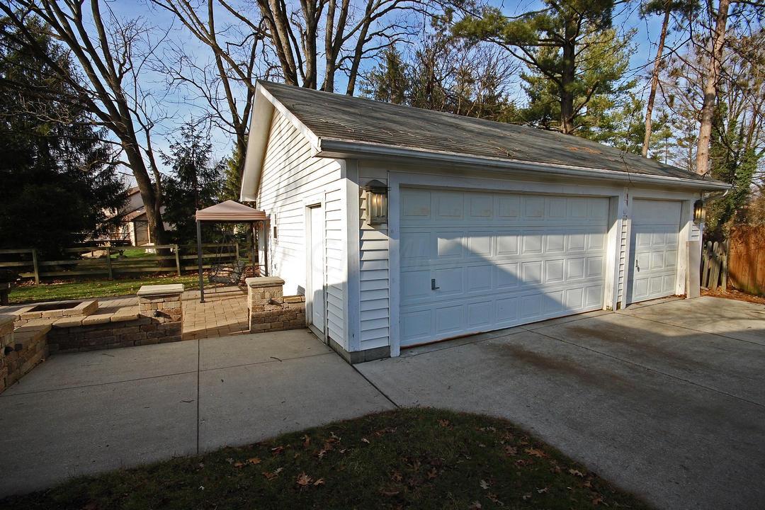 6445 Linworth Road Worthington, OH 43085 - Photo 8 of 31