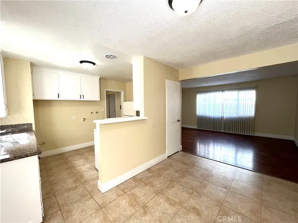 $2,250 | 12915 Doty Avenue, Unit B, Hawthorne, CA 90250