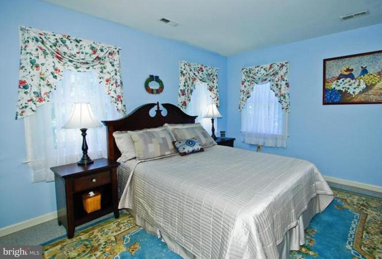 2524 North Ridgeview Road Arlington, VA 22207 - Photo 18 of 25 Bedroom #2