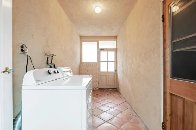 $1,250,000 | 53 Walnut Lane, Santa Barbara, CA 93111