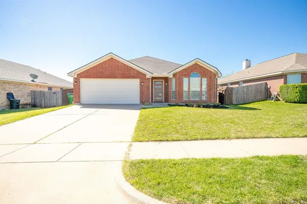 $319,000 | 1217 Meadow Glen, Crowley, TX 76036