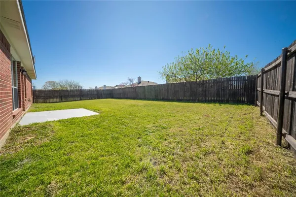 $319,000 | 1217 Meadow Glen, Crowley, TX 76036