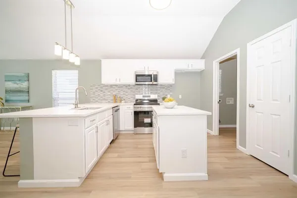 $319,000 | 1217 Meadow Glen, Crowley, TX 76036