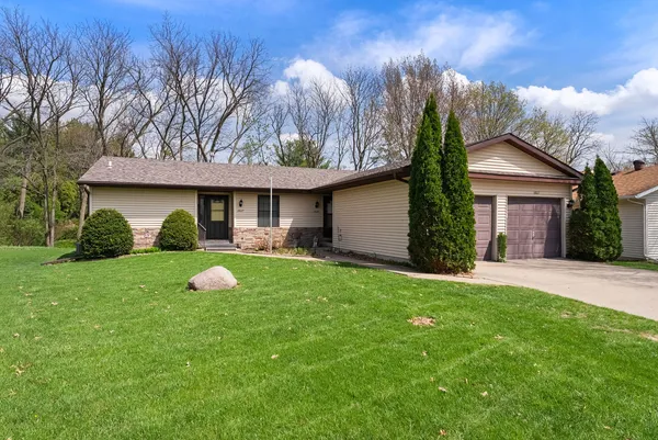 $182,000 | 3827 Belle Avenue, Davenport, IA 52807