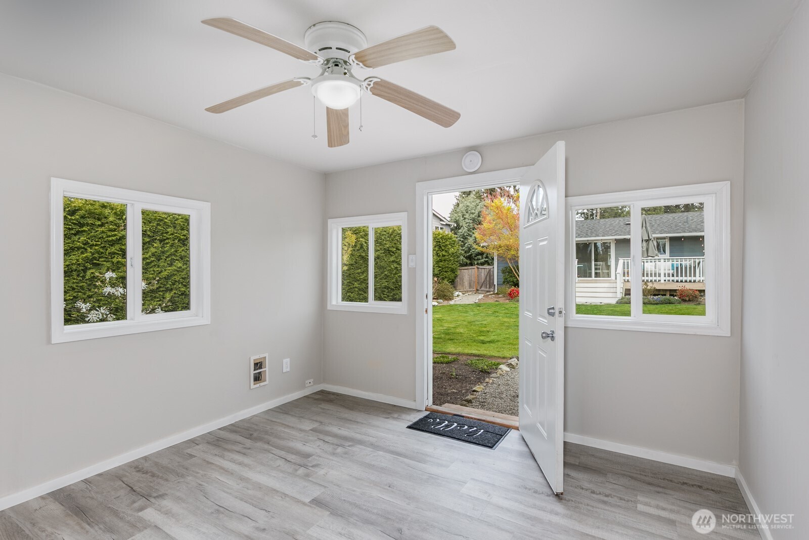 8822 216th Street Southwest Edmonds, WA 98026 - Photo 21 of 24