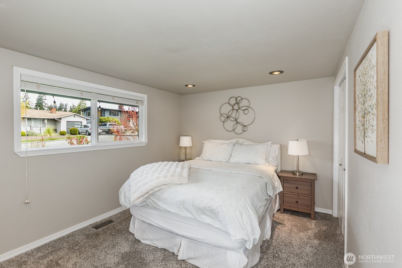 8822 216th Street Southwest Edmonds, WA 98026 - Photo 9 of 24