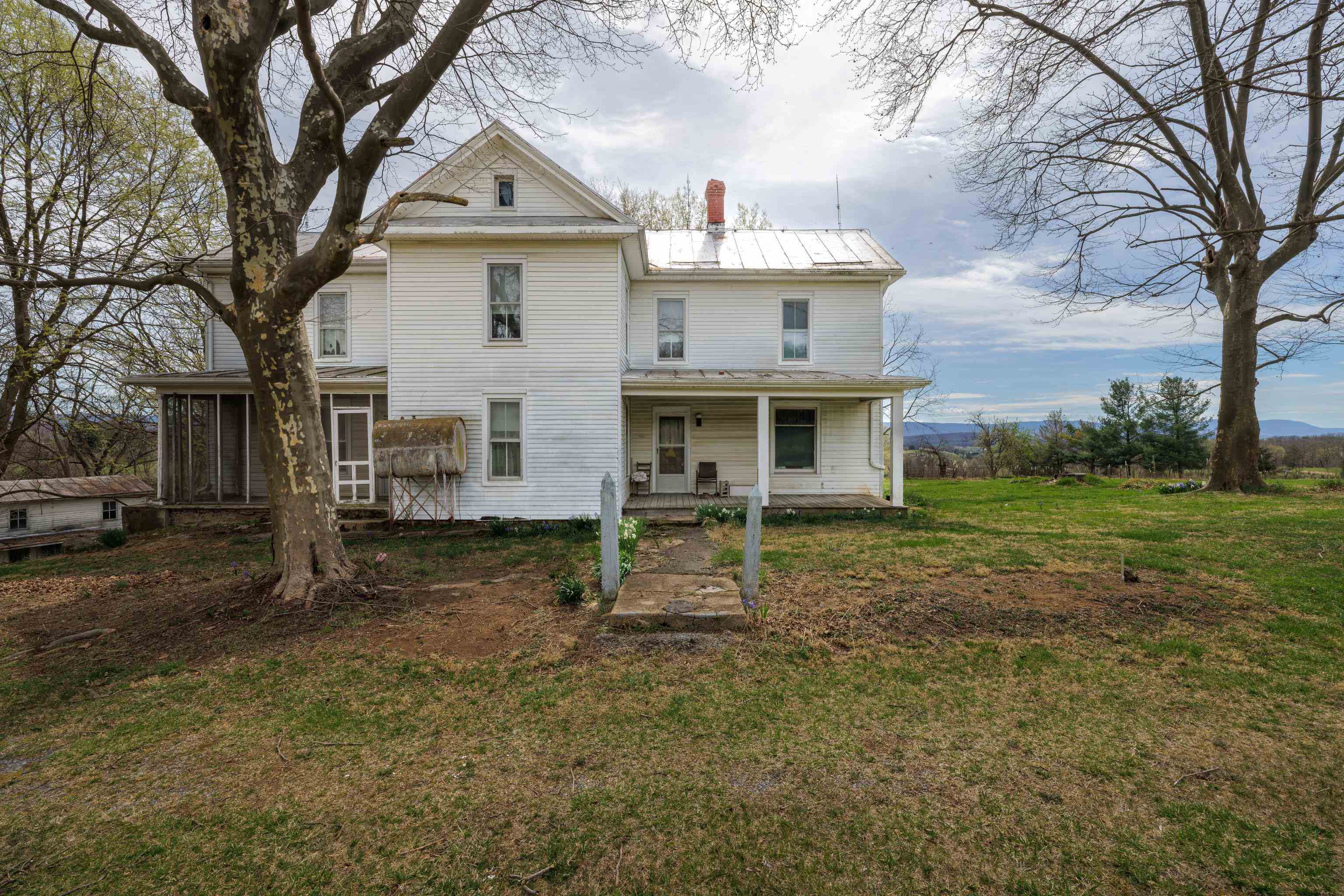 576 Ridge Road New Market, VA 22844 - Photo 2 of 52 Gallery Image 2