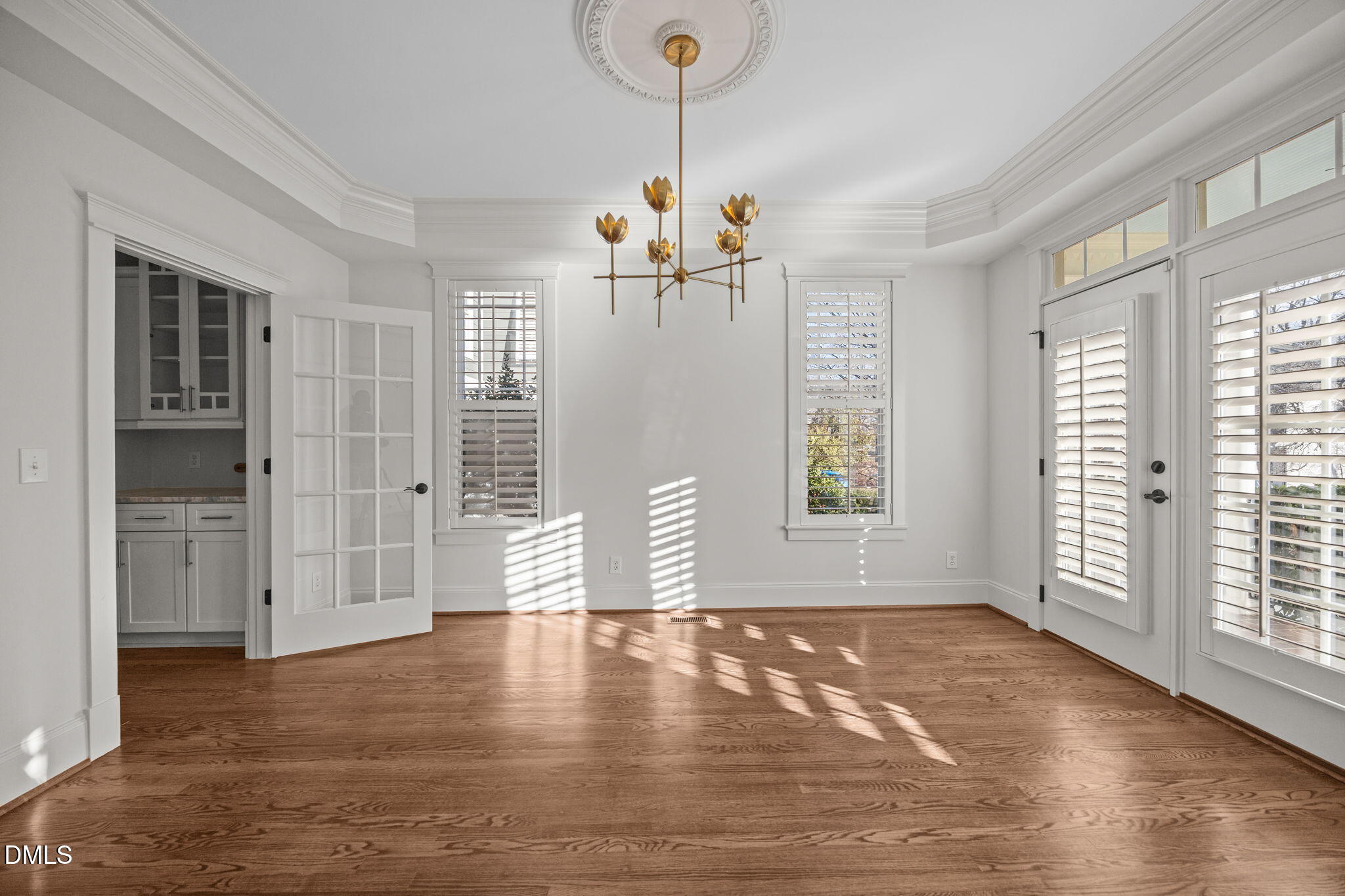 1705 Carson Street Raleigh, NC 27608 - Photo 4 of 47 4-web-or-mls-IMG_9259