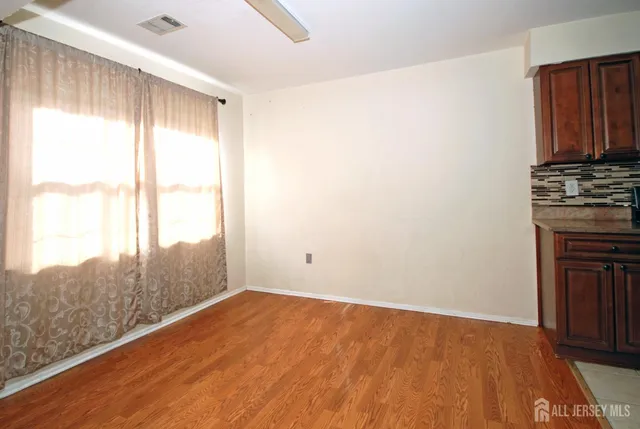 $2,400 | 202 Green Hollow Drive, Iselin, NJ 08830