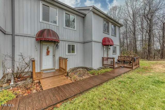 $209,000 | 102 Point Shore Private Drive, Unit 102, Piney Flats, TN 37686