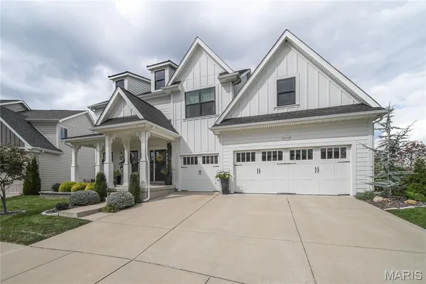 $950,000 | 16900 Red Dragon Place, Wildwood, MO 63038