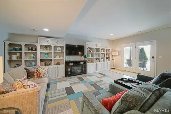 $950,000 | 16900 Red Dragon Place, Wildwood, MO 63038